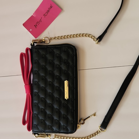 NWT Betsey Johnson Black and Red Quilted Crossbody Bag - Picture 2 of 10